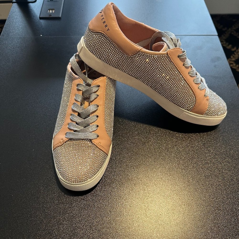KATIE PERRY - THE RIZZO SNEAKER!